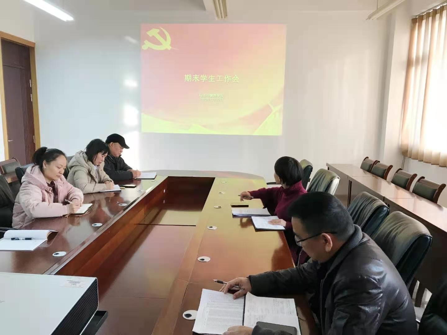 0f841ae9bfc47edf4599616efa6ac14.jpg 0f841ae9bfc47edf4599616efa6ac14.jpg