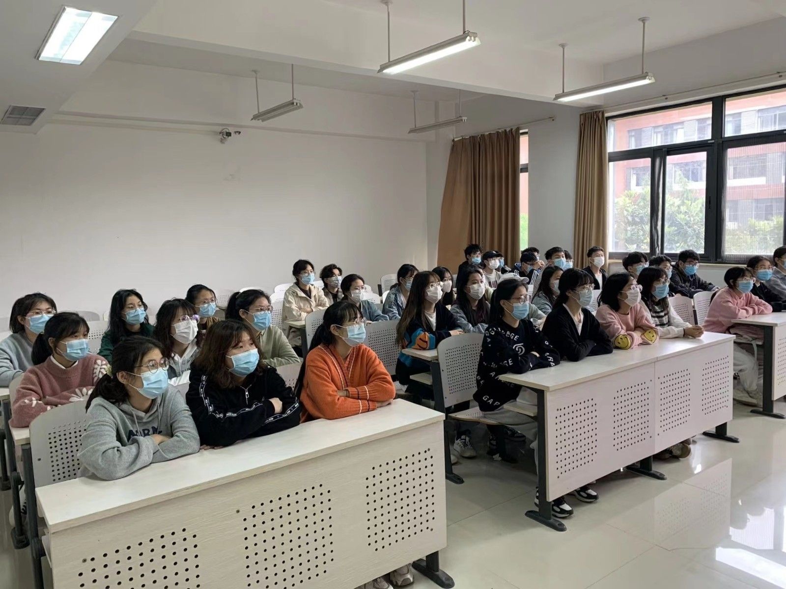 微信图片_20220415175550.jpg 微信图片_20220415175550.jpg