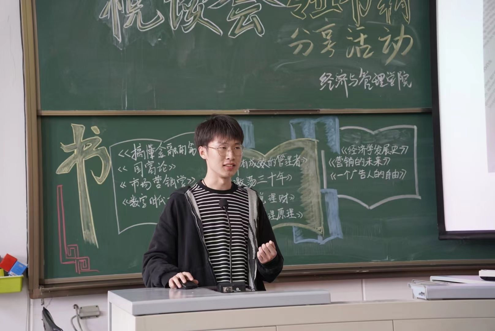 372693a783e4ea1dba547392f433236.jpg 372693a783e4ea1dba547392f433236.jpg