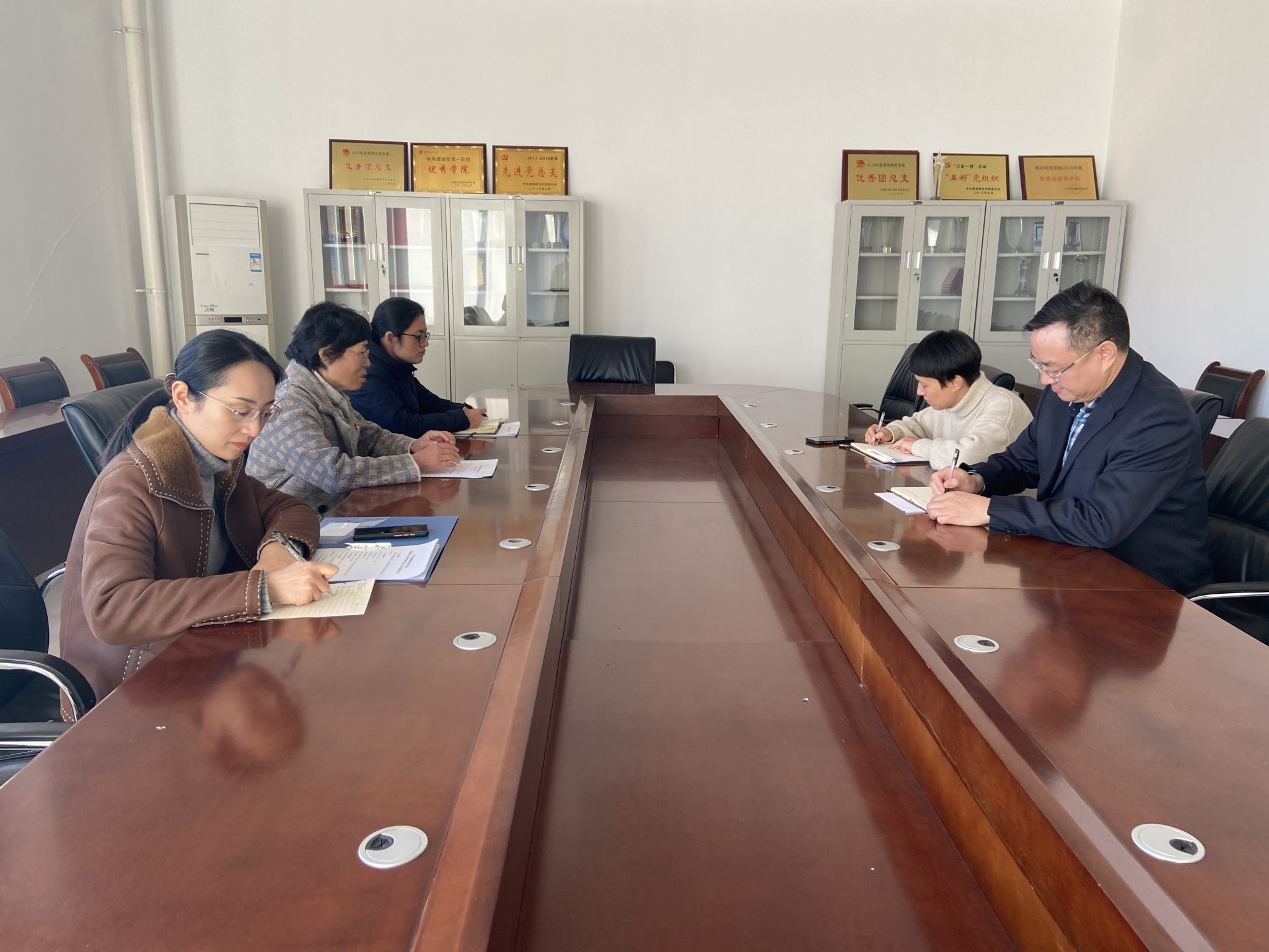 见面会.jpg 见面会.jpg