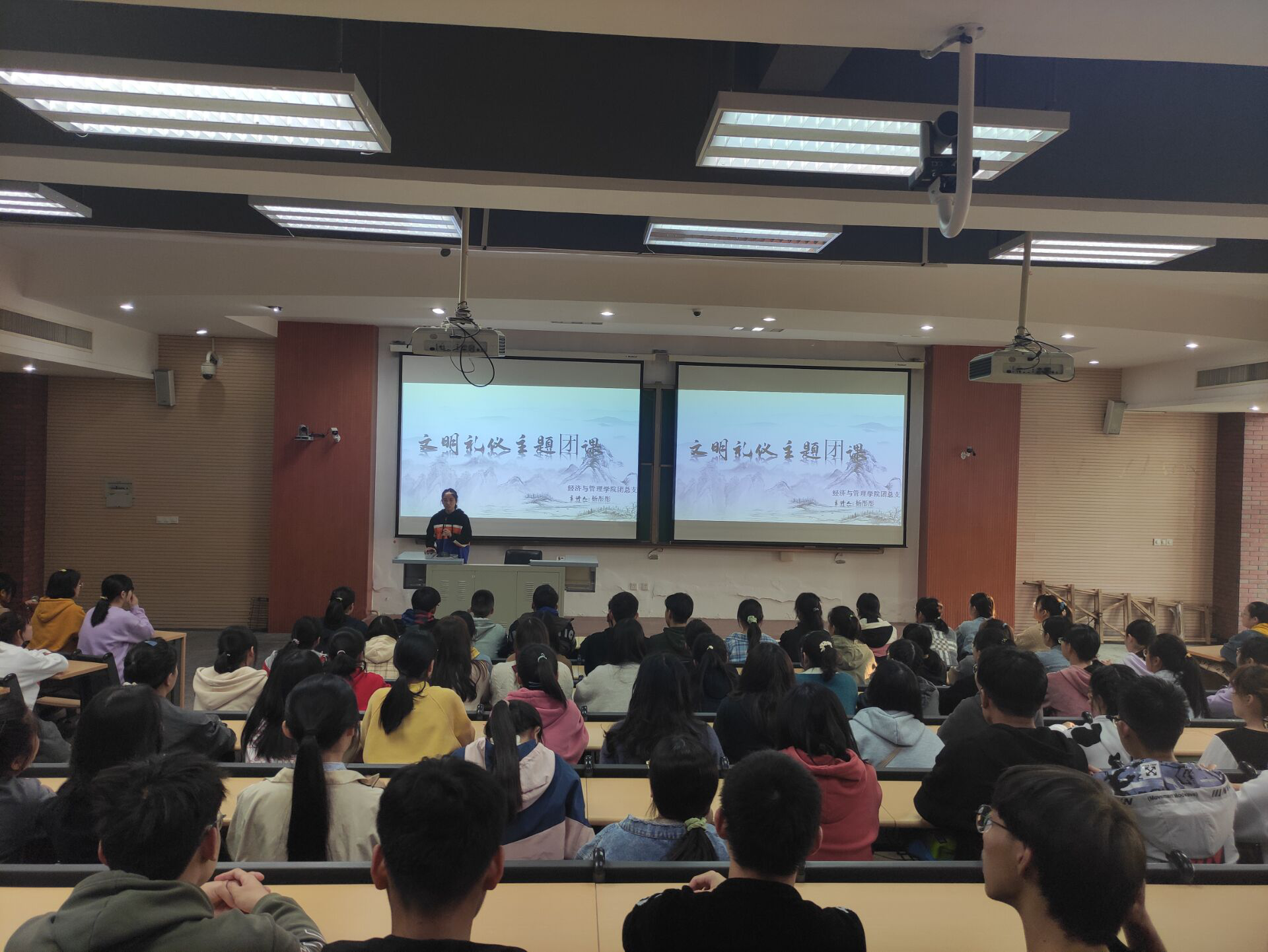 图片a.png 图片a.png