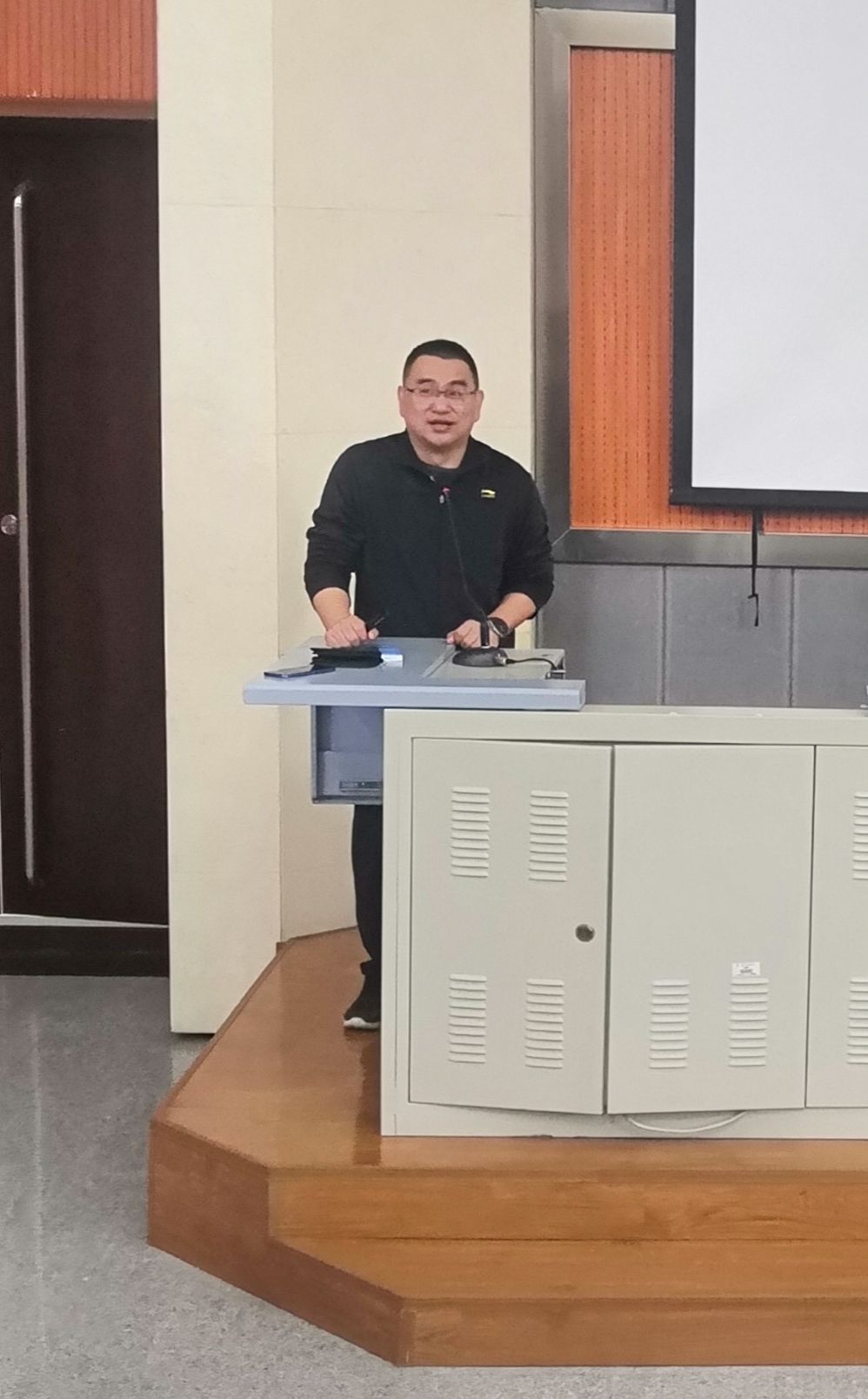 IMG_20201013_162800.jpg IMG_20201013_162800.jpg