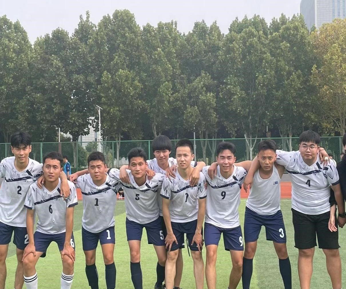 图片3.jpg 图片3.jpg